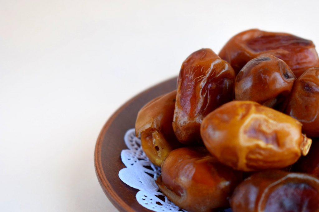 أكثر 100 طعام صحي! 25 فوائد التمر