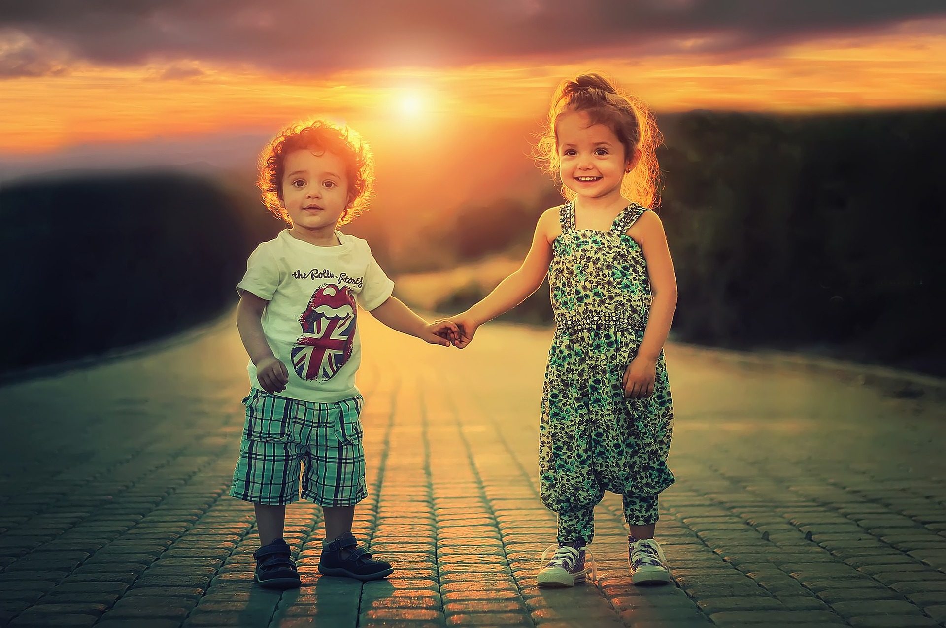 اختبار: هل هو يحبني؟ 2 اختبار: هل هو يحبني؟ اختبارات للبنات
